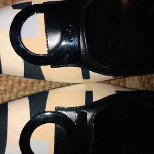 Ferragamo pumps size 9